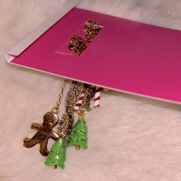🎁New Betsey Johnson Christmas Holiday Dangle Earring Tree Gingerbread Red Bows - Picture 8 of 11